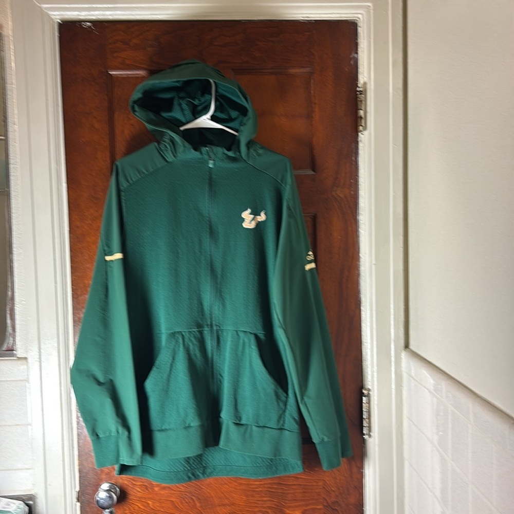 Adidas Men’s Lg Green USF Bulls Hooded Jacket with Zip Pockets. Curent Branding - Picture 3 of 13